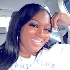 Meet your Posher, Darrisha